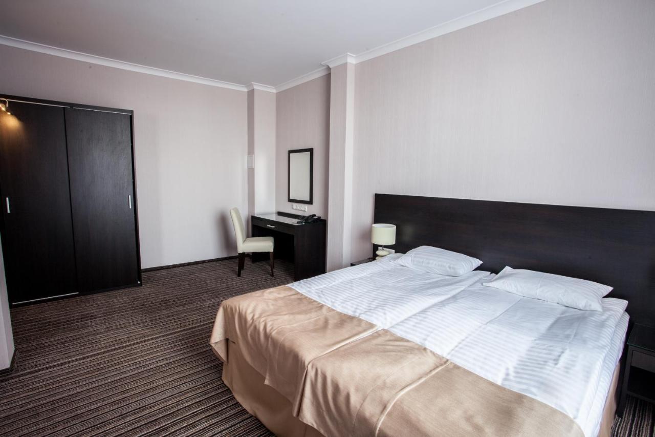 Optima Sumy Hotel Eksteriør billede